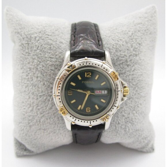 Women Fossil Quartz WR Analog 30mm Round Watch (H843) "New Battery" AM2981 - Picture 1 of 10